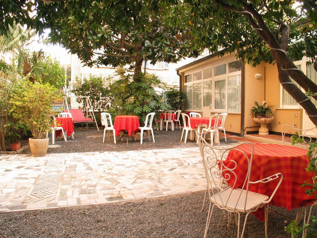 Residence Italia Финале Лигуре Экстерьер фото